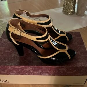 Sofft Open toe black and ivory patent leather mid heel
